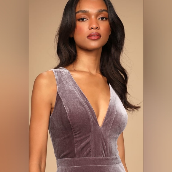 NWT Lulus Beautiful Night Dusty Purple Velvet Sleeveless Maxi Dress SIze Small - Picture 4 of 5